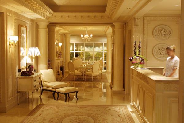 Париж отели - Отель Four Seasons George V Paris